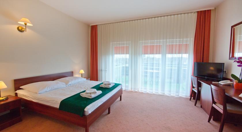 Hotel Kameralny Kielce Exteriör bild